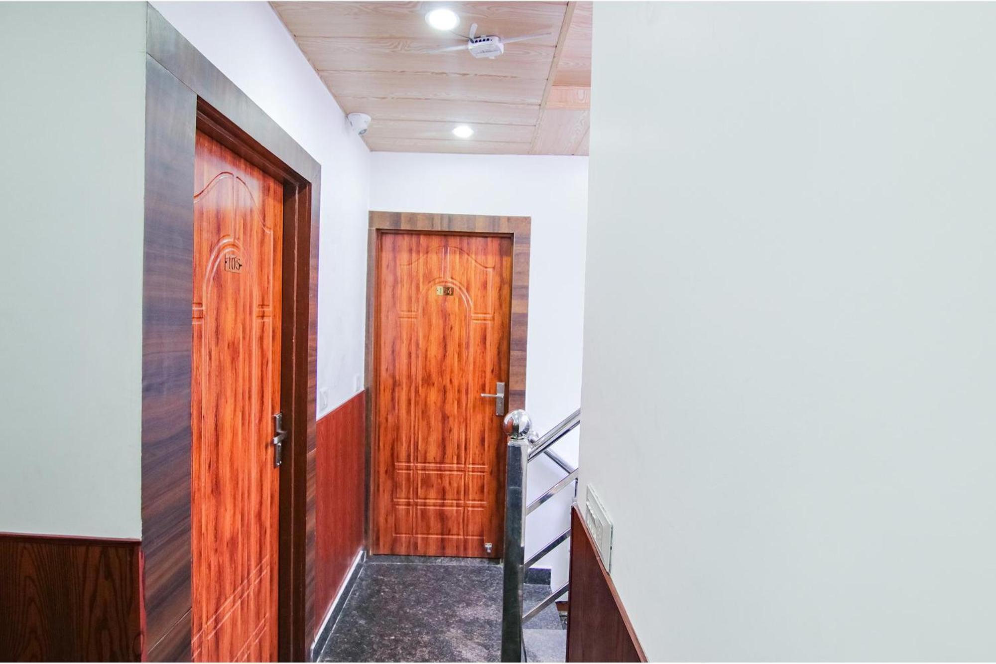 Fabexpress Kalsia Homestay - Nr Radha Krishna Mandir Mussoorie Exterior foto